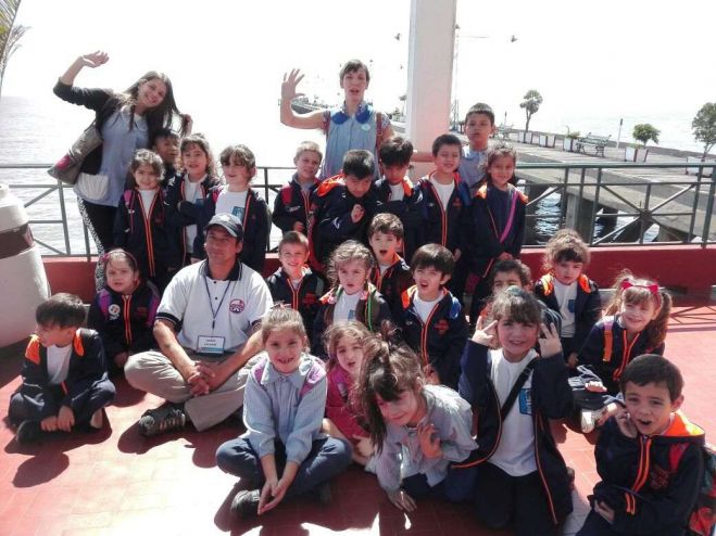 Nos visitaron chicos del jardín del Instituto Luján Porteño