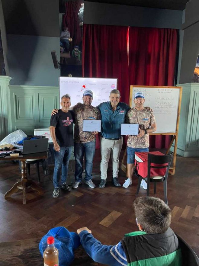 Segunda clase de la Escuela de Pesca para Niños del Club de Pescadores