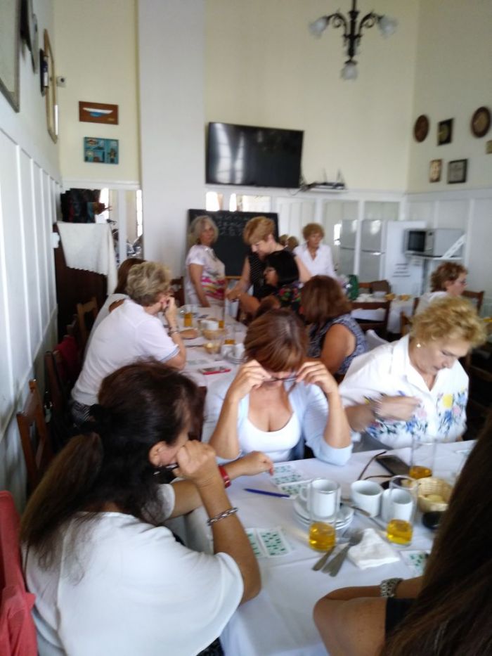 Se reunieron las damas en su Tarde de té y Bingo